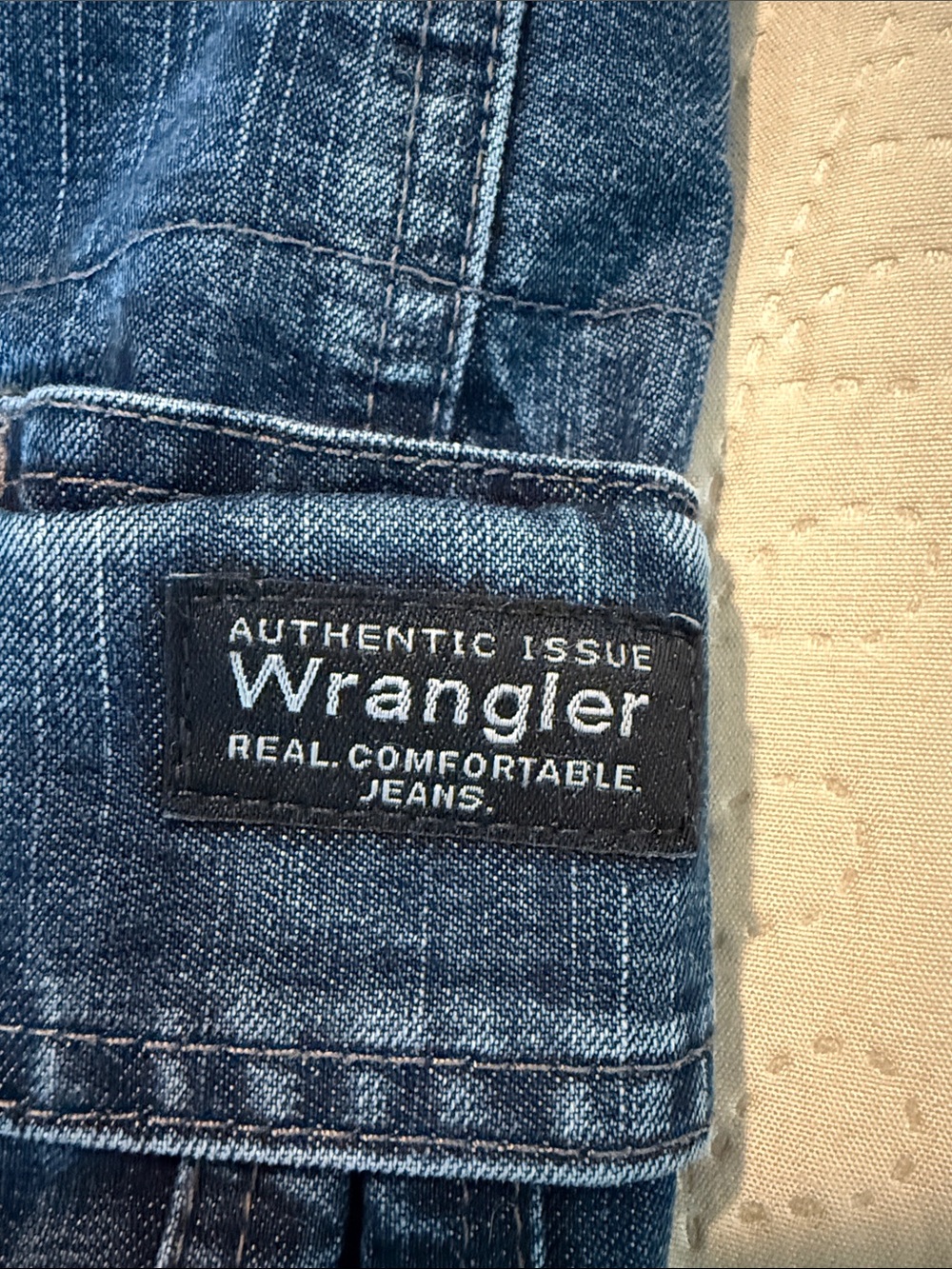 Wrangler Blue Denim Shorts with Branded Patch - Picture 2 of 6